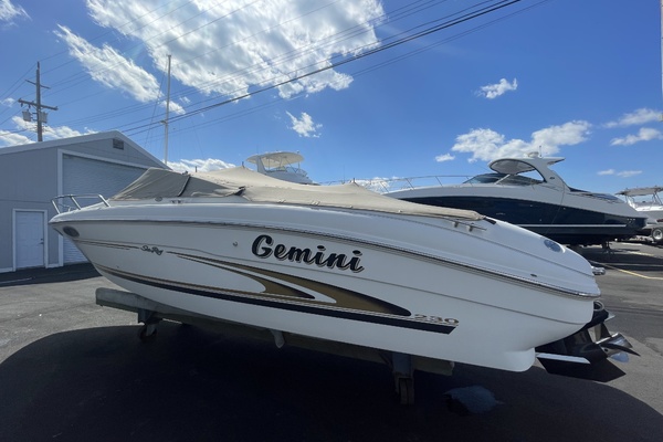 23ft Sea Ray Yacht For Sale