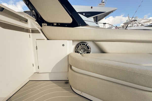 2023 Azimut 47