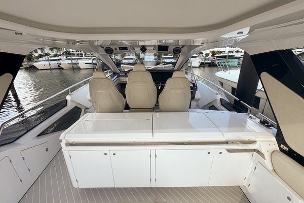 2023 Azimut 47