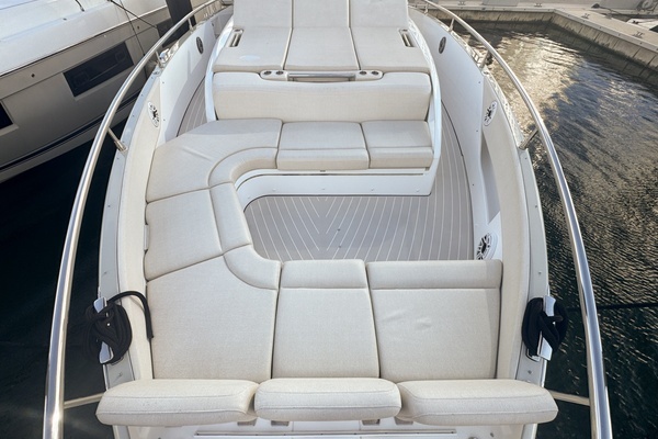 2023 Azimut 47