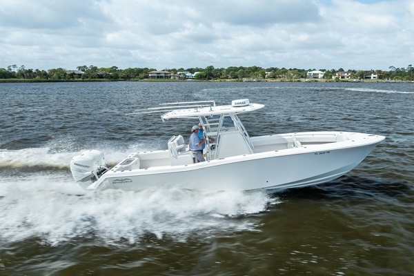 33ft Invincible Yacht For Sale