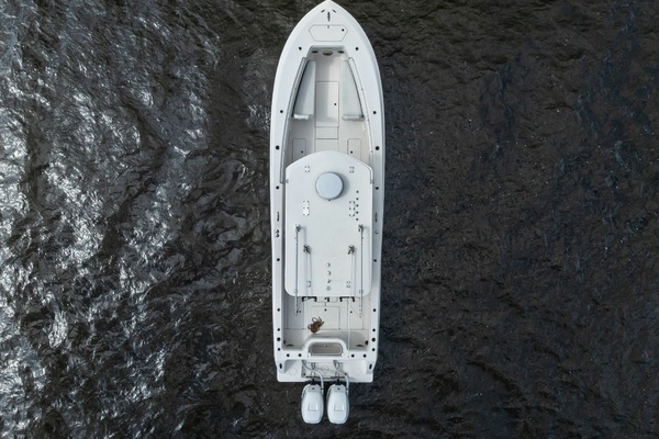 33ft Invincible Yacht For Sale