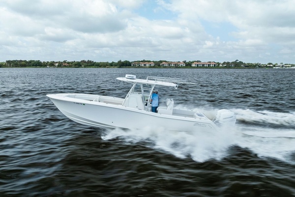 33ft Invincible Yacht For Sale