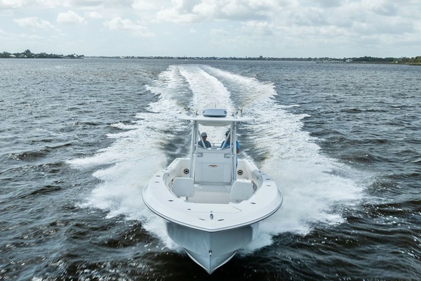 33ft Invincible Yacht For Sale