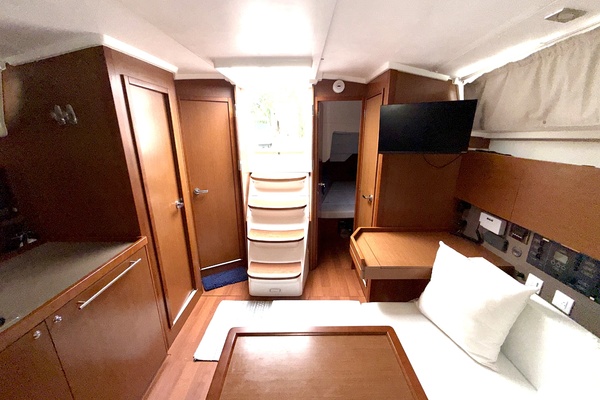 Akvavit 38ft Beneteau Yacht For Sale