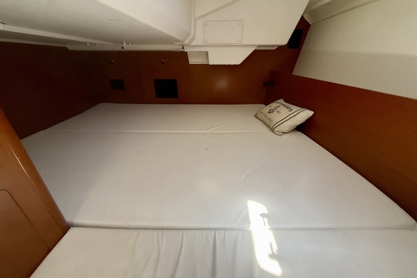 Akvavit 38ft Beneteau Yacht For Sale