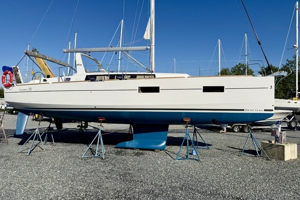 Photo of the 2016 Beneteau 38 "Akvavit"