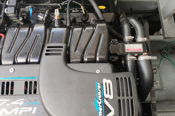 33ft Sea Ray Yacht For Sale