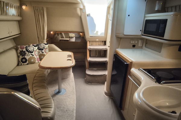 33ft Sea Ray Yacht For Sale