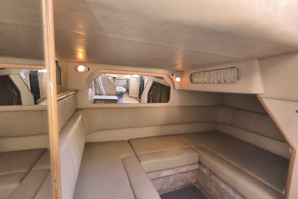 33ft Sea Ray Yacht For Sale