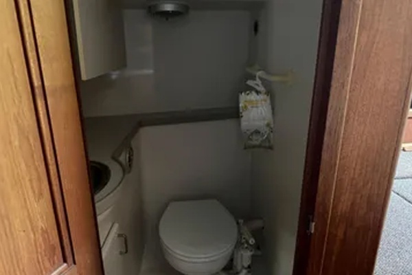 32ft Carver Yacht For Sale