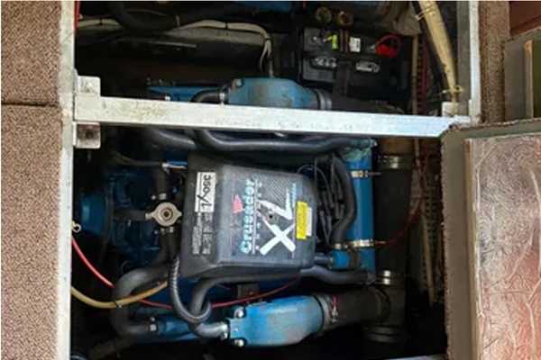 32ft Carver Yacht For Sale