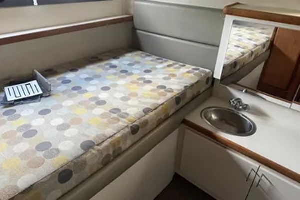 32ft Carver Yacht For Sale