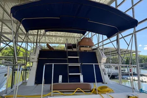 32ft Carver Yacht For Sale