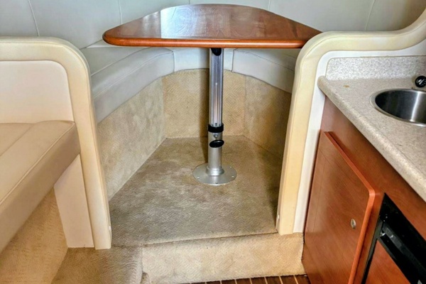 YACHT SEA 30ft Rinker Yacht For Sale