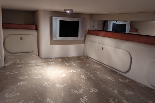 YACHT SEA 30ft Rinker Yacht For Sale