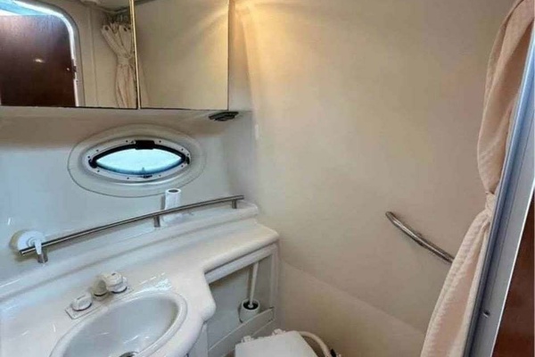 27ft Maxum Yacht For Sale