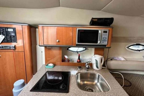 27ft Maxum Yacht For Sale