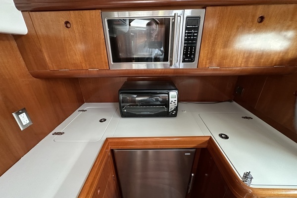 Beneteau 57 Yacht For Sale