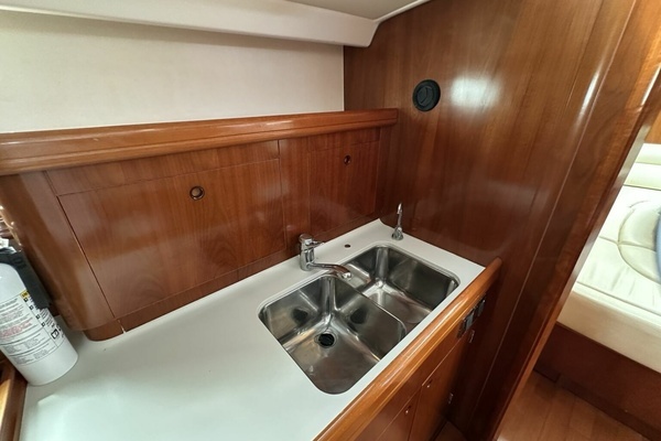 Beneteau 57 Yacht For Sale