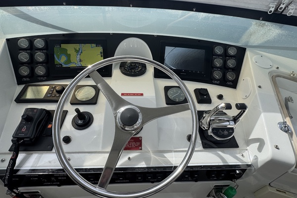 Aqua Terra 52ft Hatteras Yacht For Sale