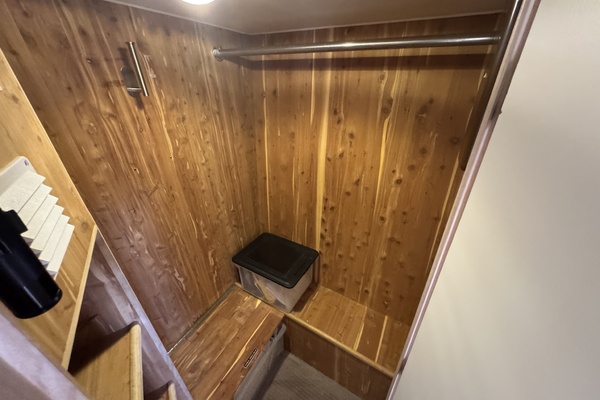 Aqua Terra 52ft Hatteras Yacht For Sale