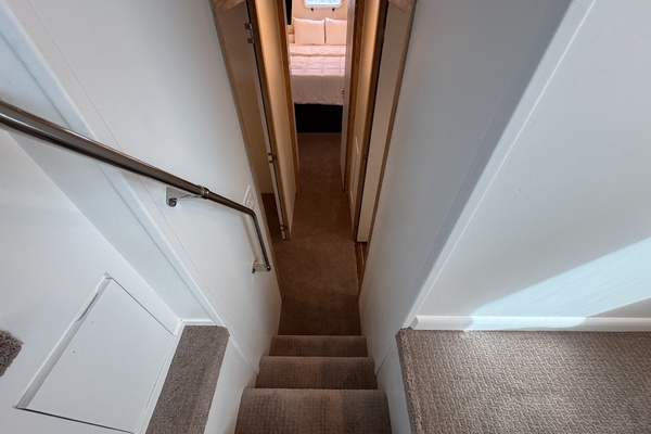 Aqua Terra 52ft Hatteras Yacht For Sale