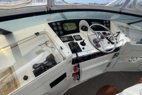 Aqua Terra 52ft Hatteras Yacht For Sale