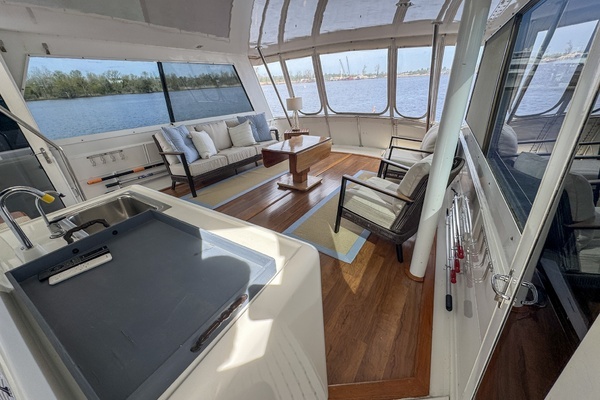Hatteras 52 Motor Yacht Yacht For Sale