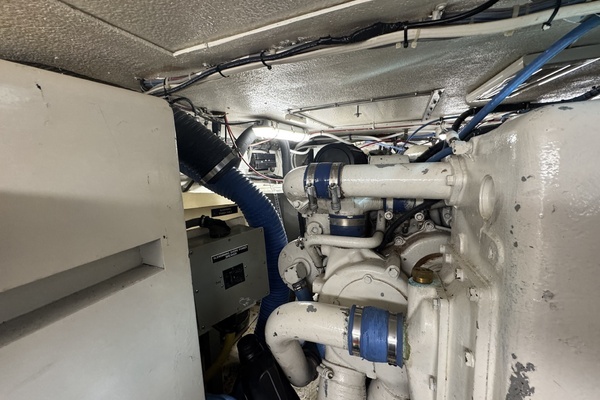 Hatteras 52 Motor Yacht Yacht For Sale