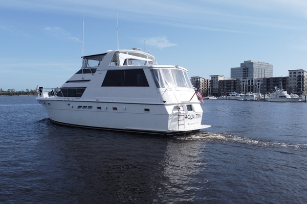 Aqua Terra 52ft Hatteras Yacht For Sale