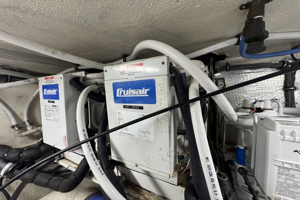 Aqua Terra 52ft Hatteras Yacht For Sale