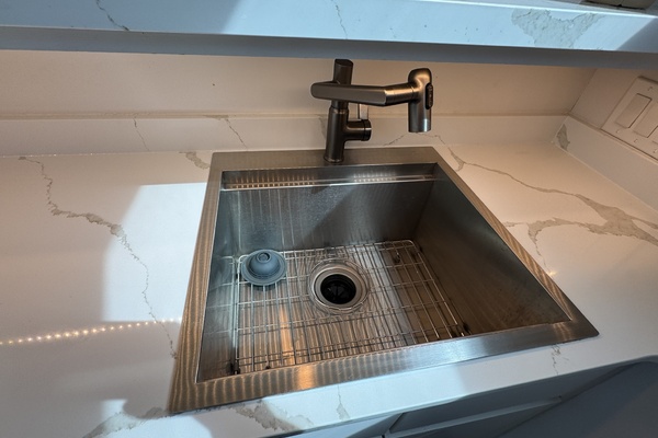 Aqua Terra 52ft Hatteras Yacht For Sale