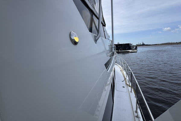 Aqua Terra 52ft Hatteras Yacht For Sale