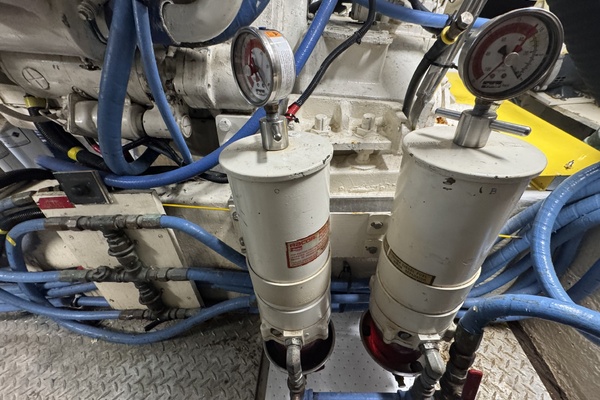 Aqua Terra 52ft Hatteras Yacht For Sale