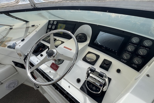 Hatteras 52 Motor Yacht Yacht For Sale