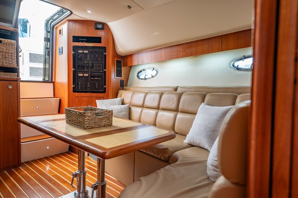 ISLAND TRADER 41ft Tiara Yachts Yacht For Sale