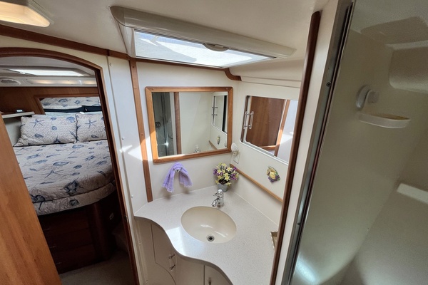 CATCHER 40ft Luhrs Yacht For Sale