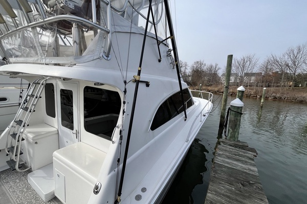 2003 Luhrs 40