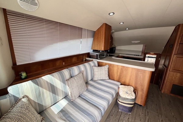 CATCHER 40ft Luhrs Yacht For Sale