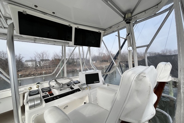 CATCHER 40ft Luhrs Yacht For Sale