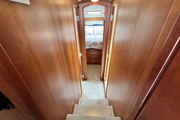 CATCHER 40ft Luhrs Yacht For Sale