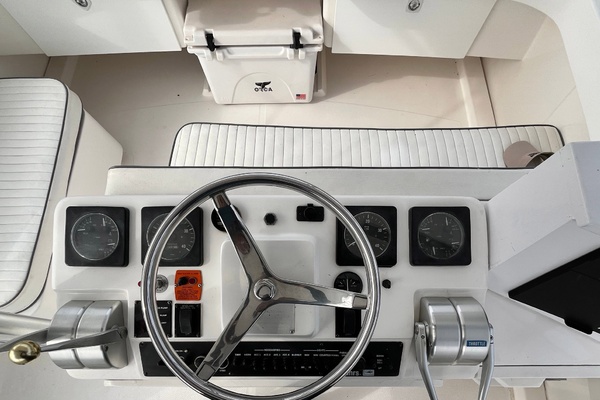 CATCHER 40ft Luhrs Yacht For Sale