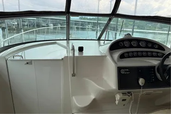 32ft Monterey Yacht For Sale