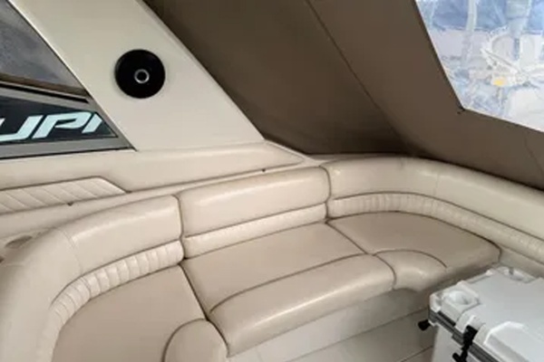 32ft Monterey Yacht For Sale