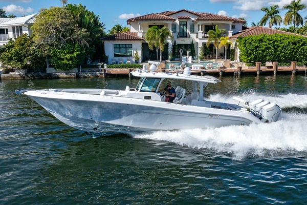 42ft HCB Yacht For Sale