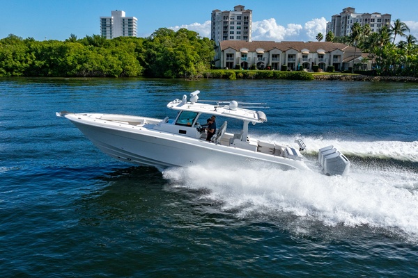 42ft HCB Yacht For Sale