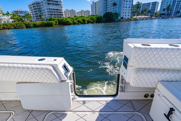 42ft HCB Yacht For Sale