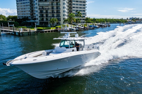 42ft HCB Yacht For Sale