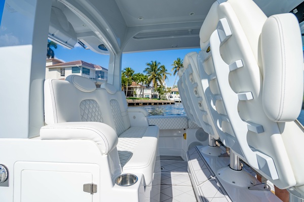 42ft HCB Yacht For Sale